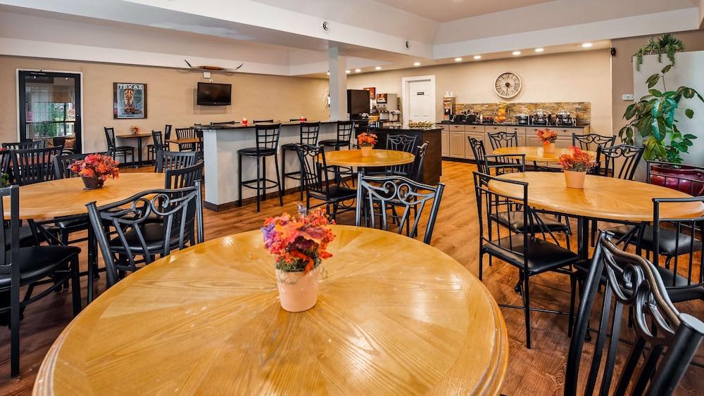 Best Western Johnson City Inn photo 14