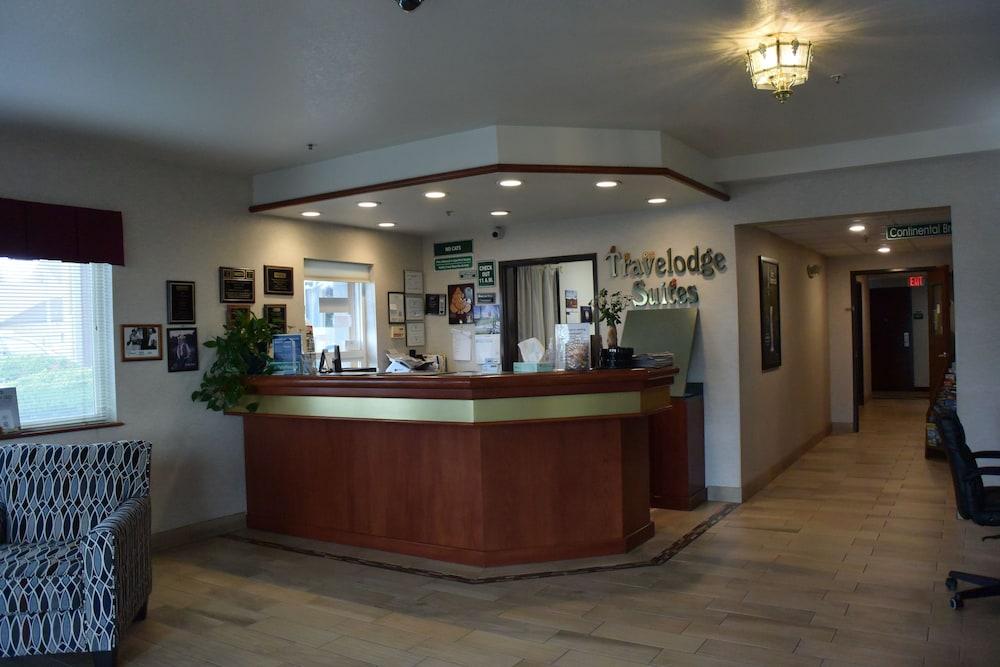 Travelodge Suites by Wyndham Newberg photo 81