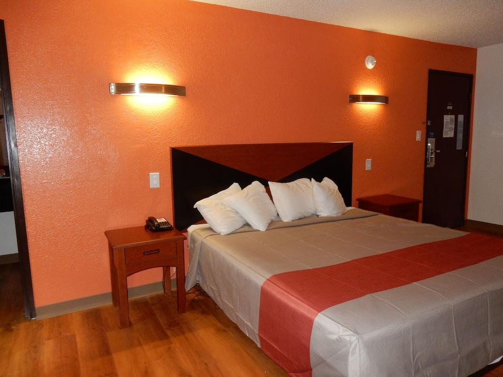 Quality Inn Ponca City photo 6