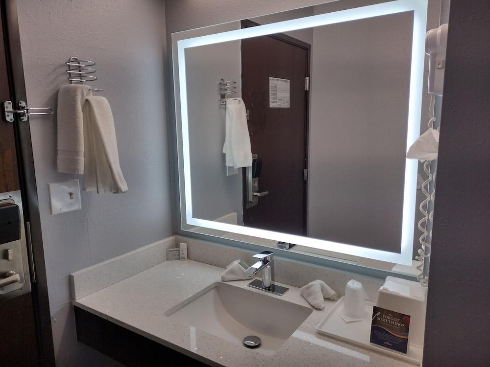 Baymont by Wyndham Duluth/Spirit Mountain photo 20