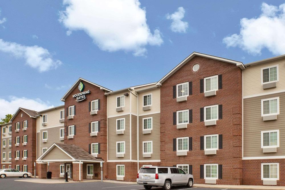 WoodSpring Suites Holland - Grand Rapids photo 25