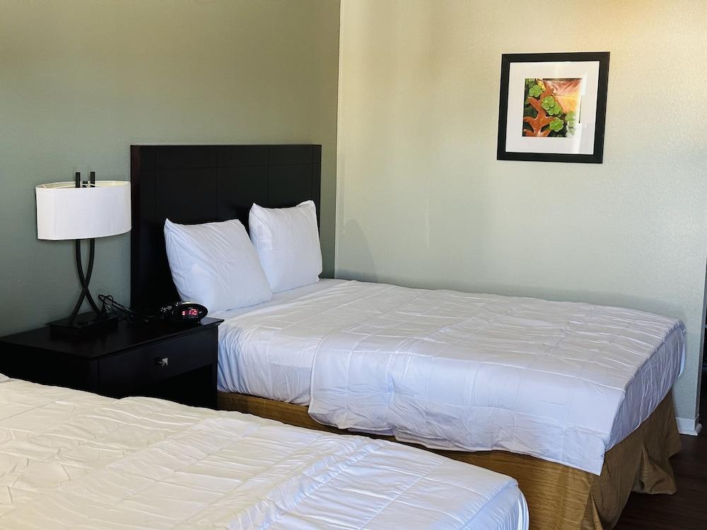 Astoria North Extended Stay photo 10
