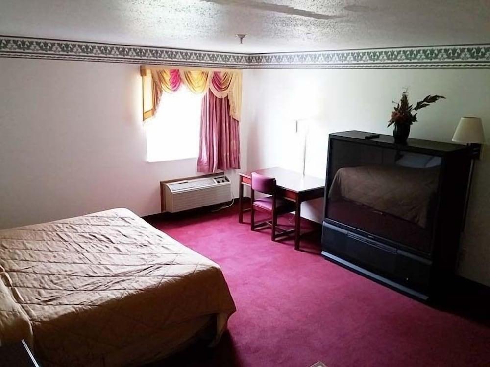 Economy Inn photo 9