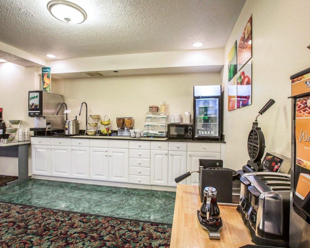 Quality Inn Andrews photo 16