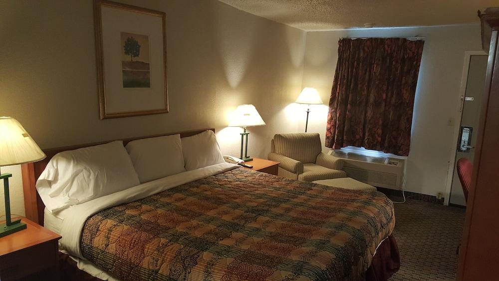 The Brooke Hotel photo 26