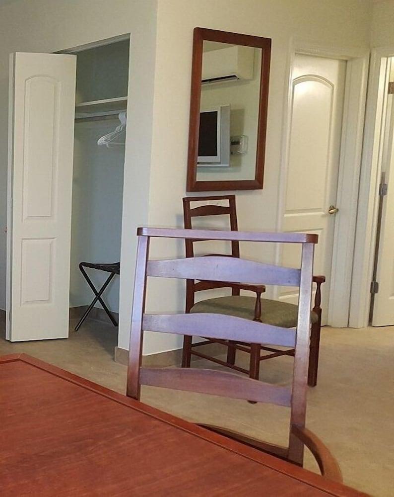 Le Cabanon Motel photo 70
