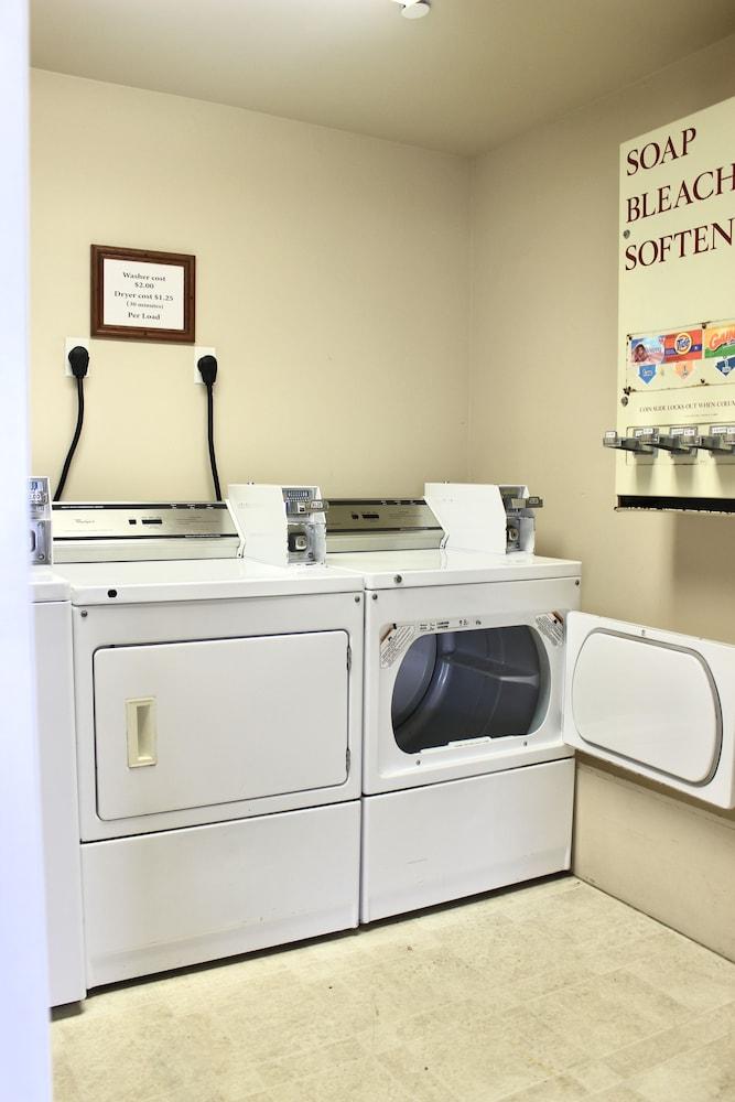Ebb Tide Suites photo 16