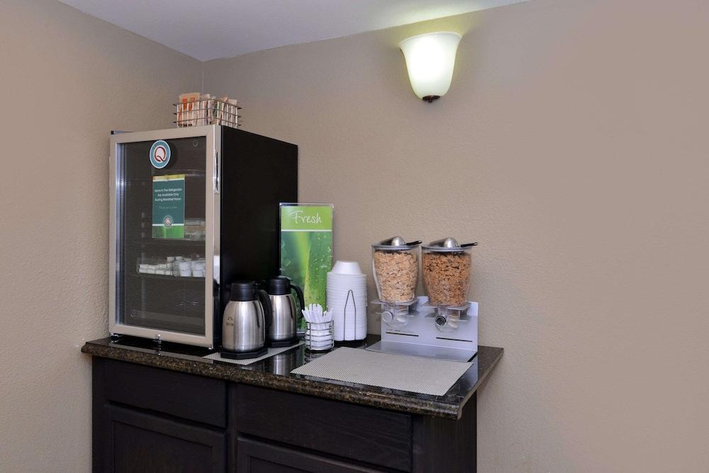 Haven Hotel photo 16