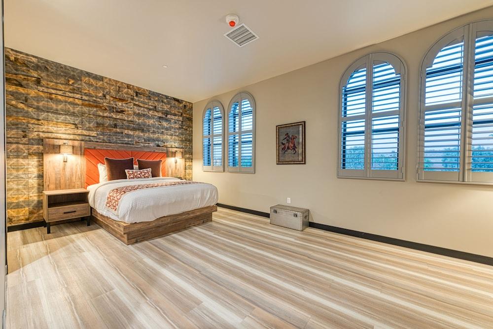 Hotel Lexen - Newhall photo 5