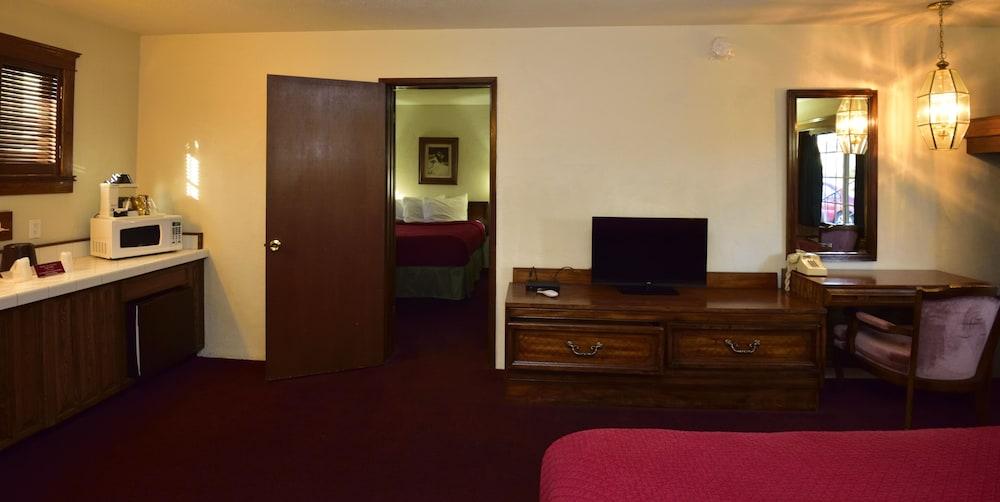 Sequim West Inn photo 12