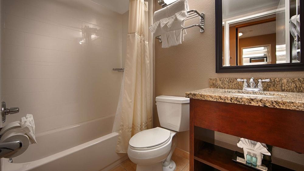 Best Western Los Alamitos Inn & Suites photo 20