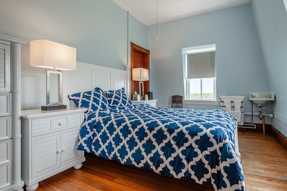 Narragansett Inn photo 40
