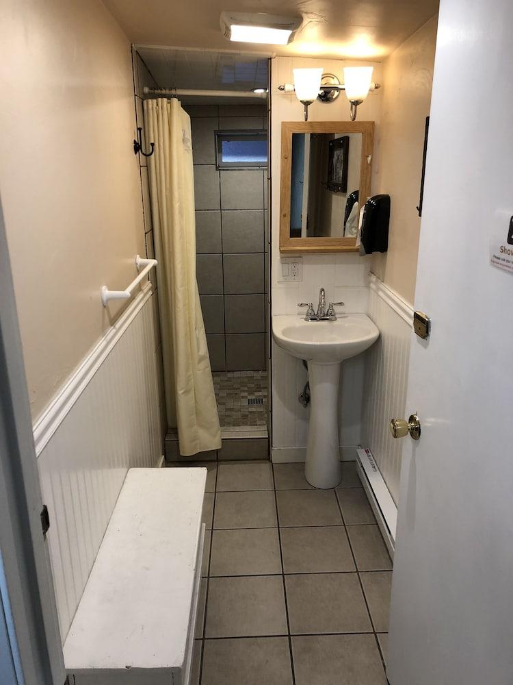 The Historic Madison Hotel Motel photo 34
