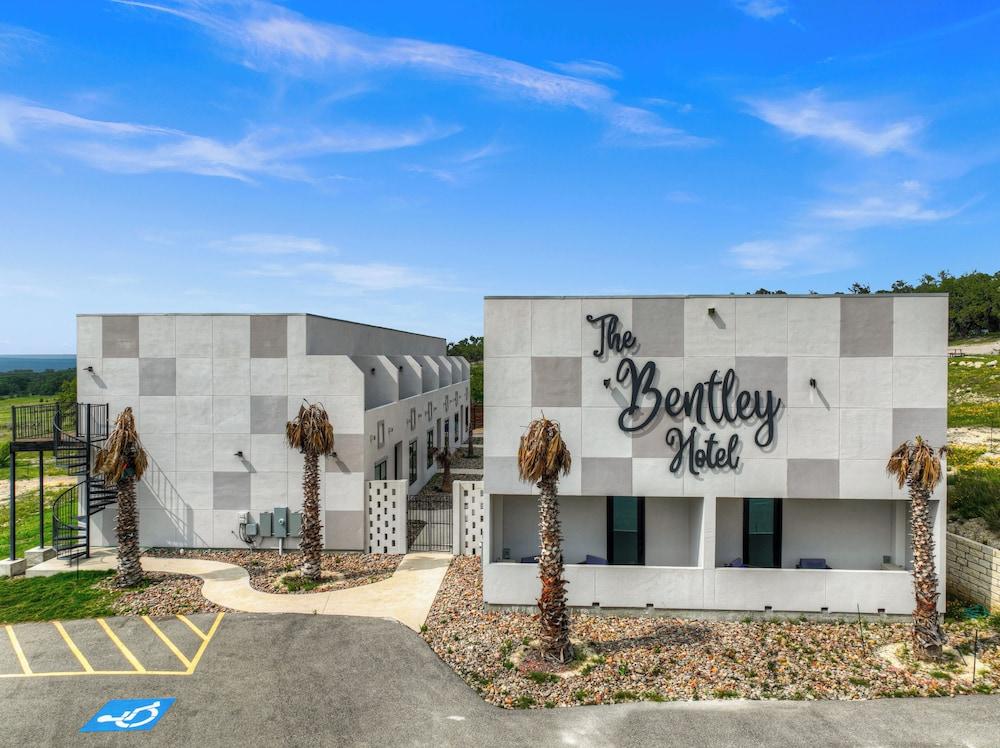 The Bentley Hotel - James Bond Suite - Pool View photo 20