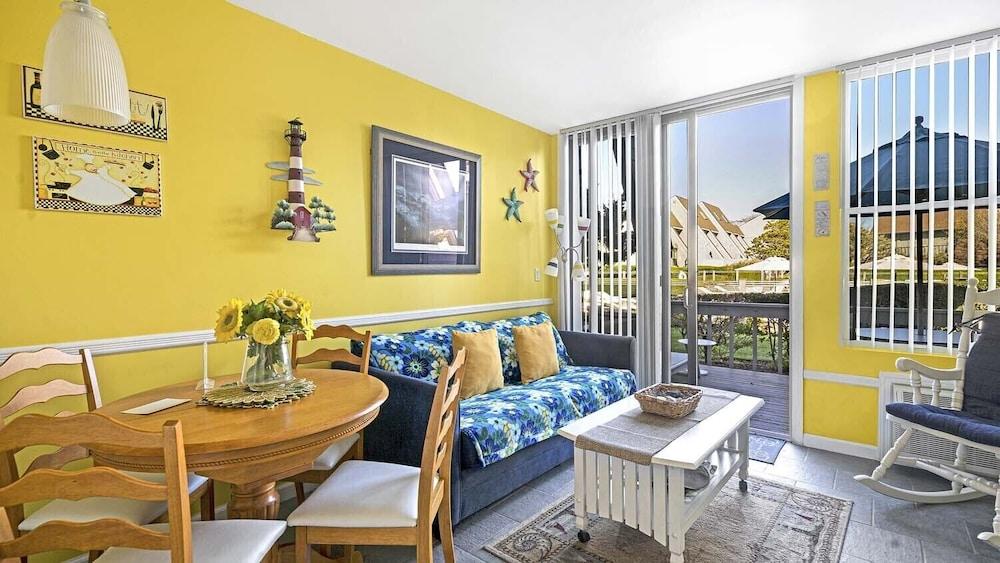 The Surf Club photo 10