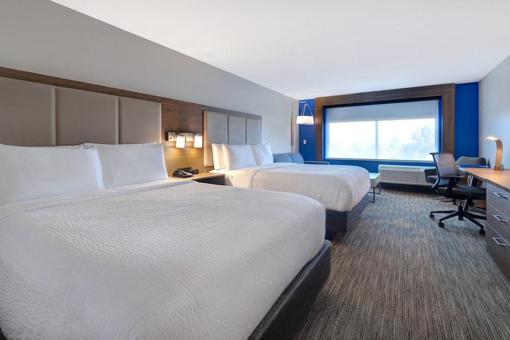 Holiday Inn Express & Suites Detroit Dearborn by IHG photo 19