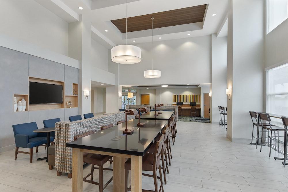 Holiday Inn Express Hotel Sacramento Airport Natomas by IHG photo 25