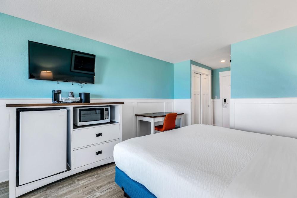John Yancey Oceanfront Inn photo 65