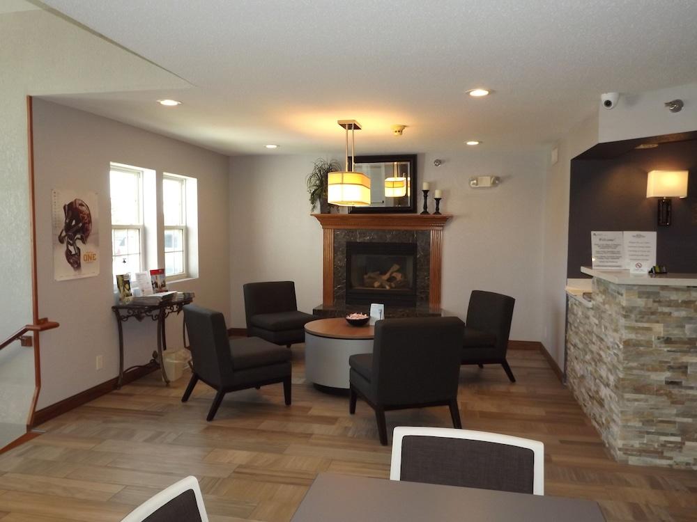 Microtel Inn & Suites by Wyndham Ames photo 7