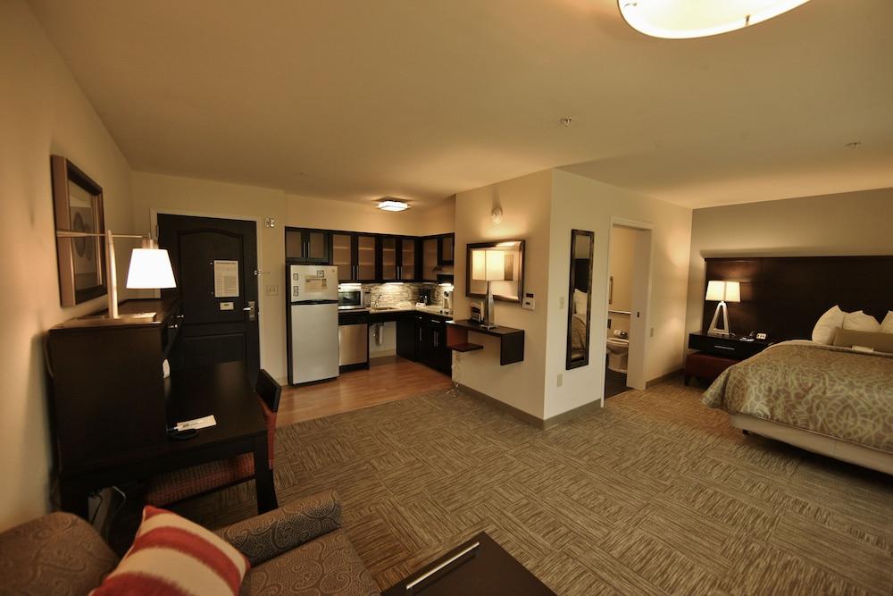 Staybridge Suites Liverpool Syra by IHG photo 5