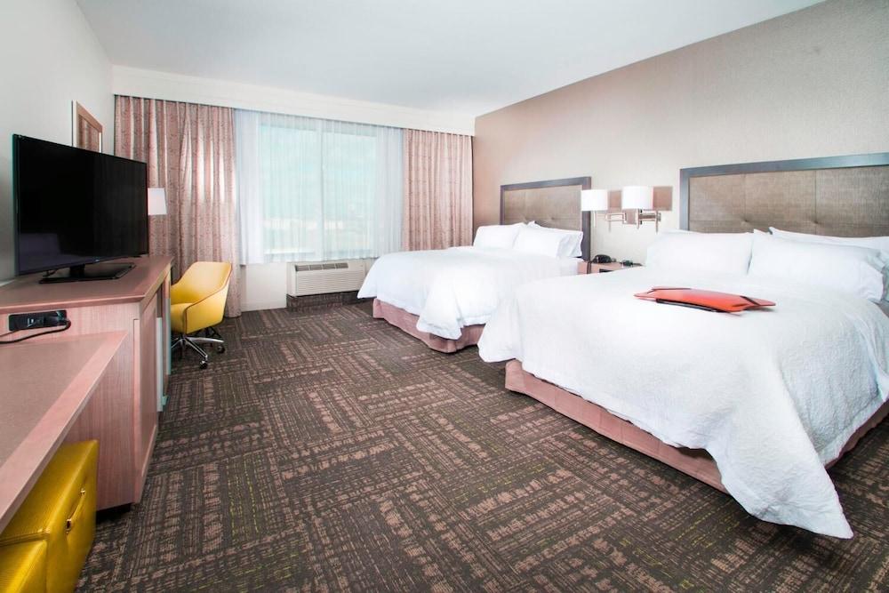Hampton Inn & Suites La Porte photo 9