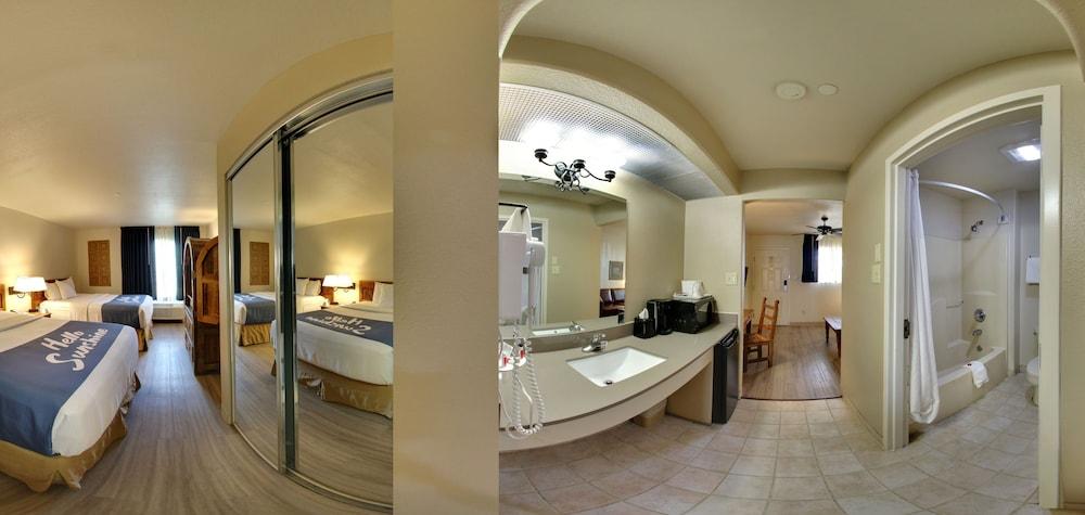 Days Inn & Suites by Wyndham Llano photo 11