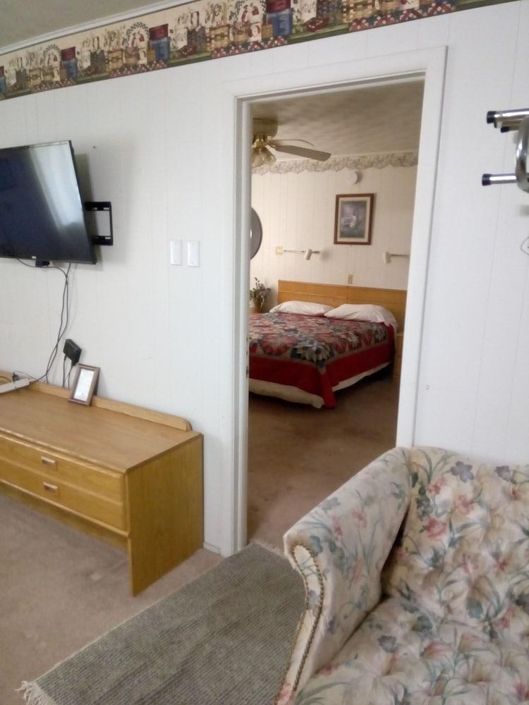 Willard Country Inn photo 18