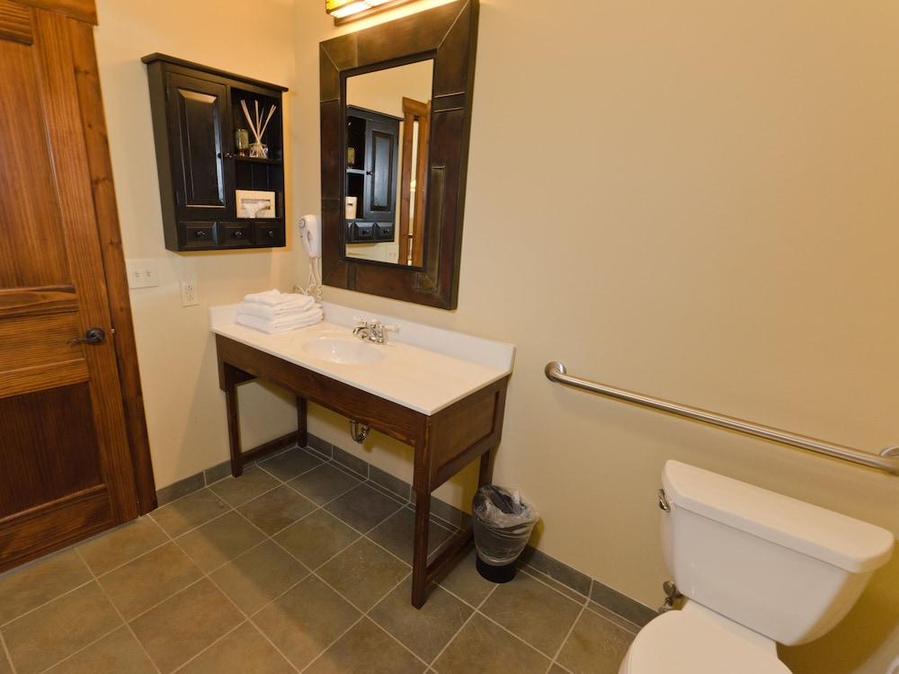 Soaring Eagle Lodge photo 20