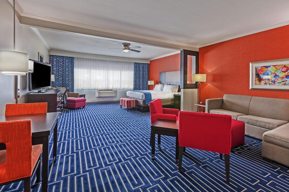 Holiday Inn Express & Suites Houston East, by IHG photo 8