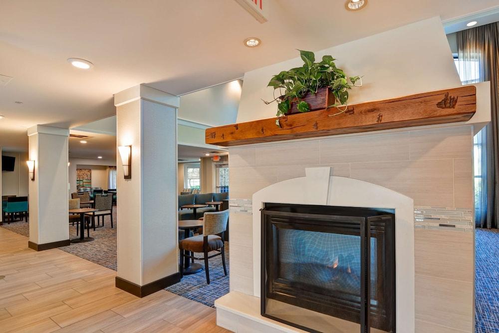 Homewood Suites by Hilton Aurora Naperville photo 2