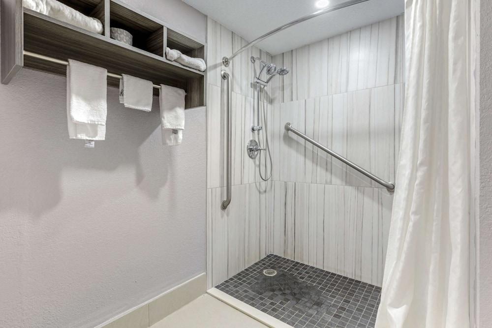Quality Inn Newberry photo 20
