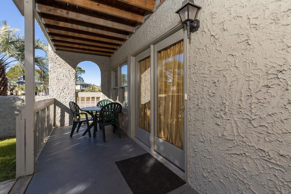 Country Club Villas photo 45