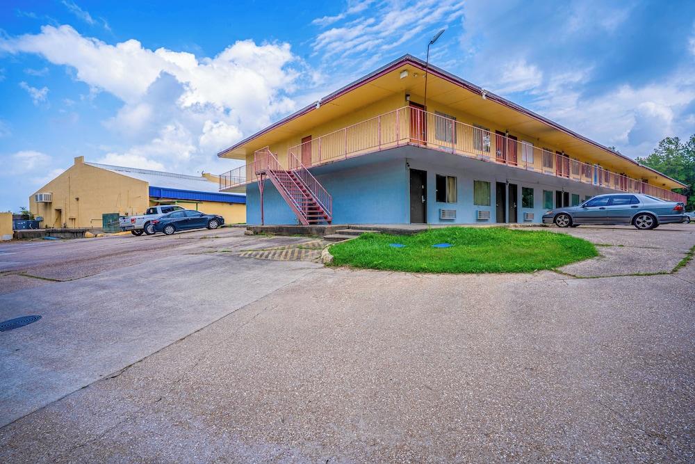 Economy Inn By OYO Livingston TX Hwy 59 photo 70