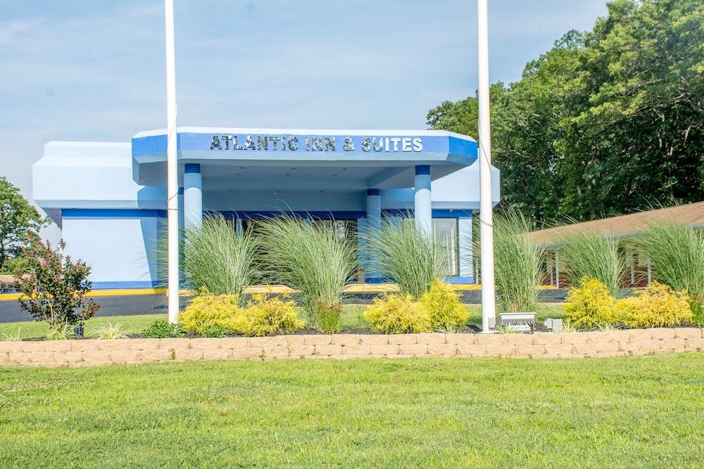 Atlantic Inn & Suites photo 11