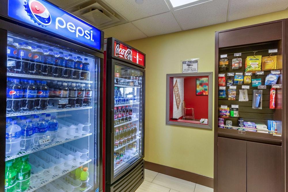 Best Western Plus Gallup Inn & Suites photo 29