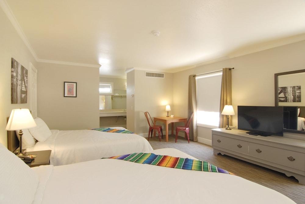 Palm Canyon Hotel & RV Resort photo 59