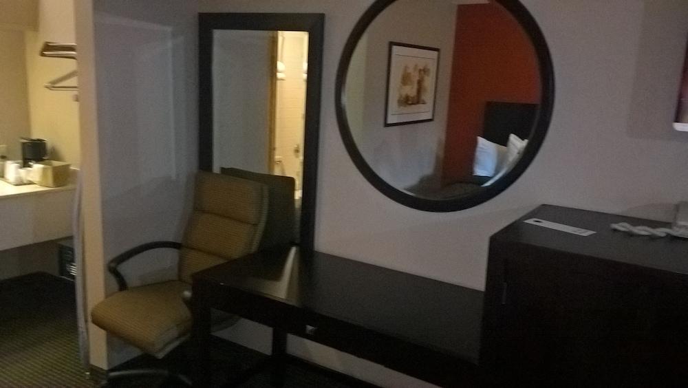 PepperTree Inn photo 21