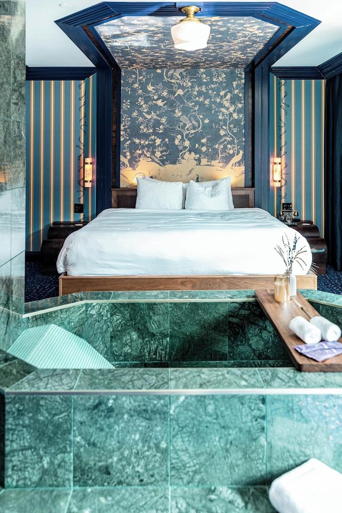 Hotel Herringbone photo 22