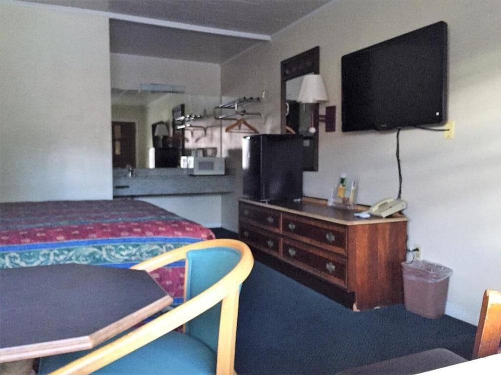 Royal Inn photo 15