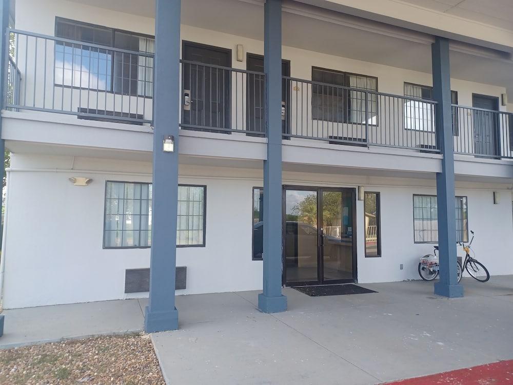 Executive Inn Port Lavaca by OYO photo 19