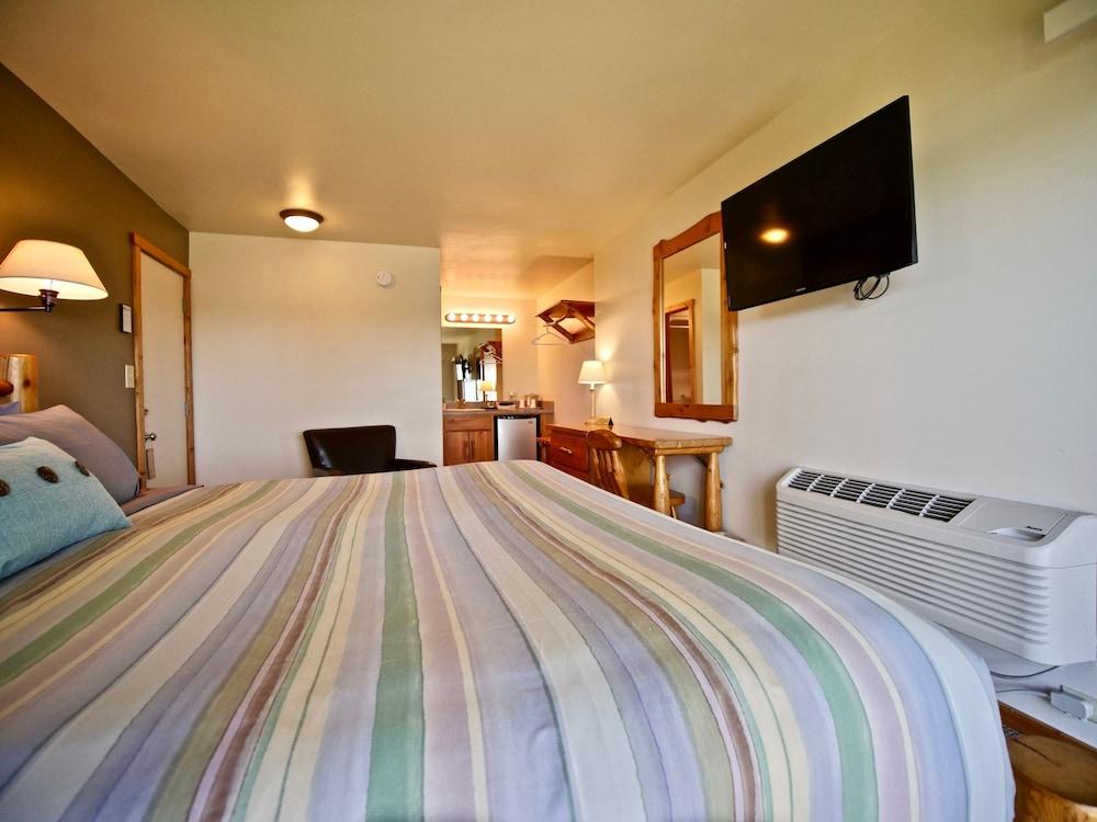 Whaleback Inn photo 56