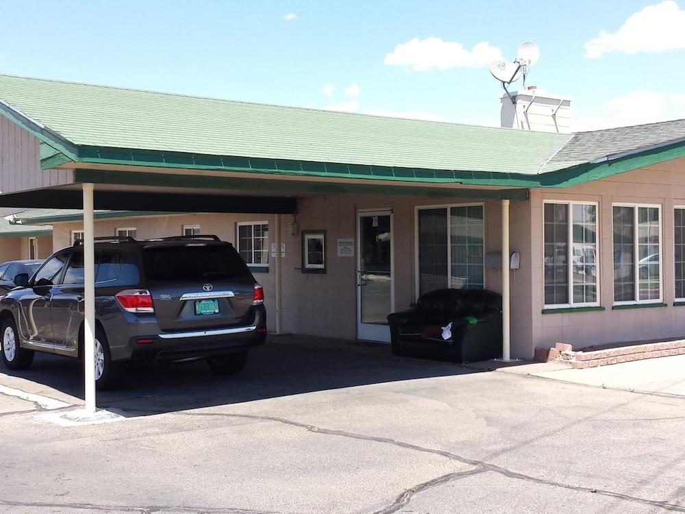 Encore Motel photo 5