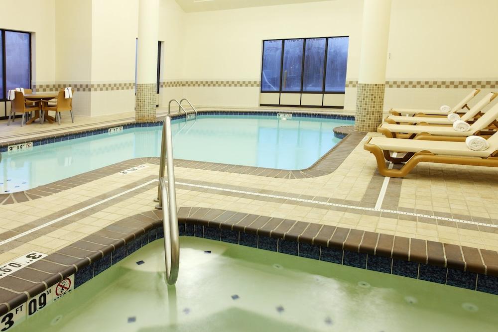 Holiday Inn Express Hotel & Suites Columbus Univ Area - Osu by IHG photo 64