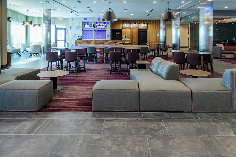 Courtyard by Marriott Lake Jackson photo 6