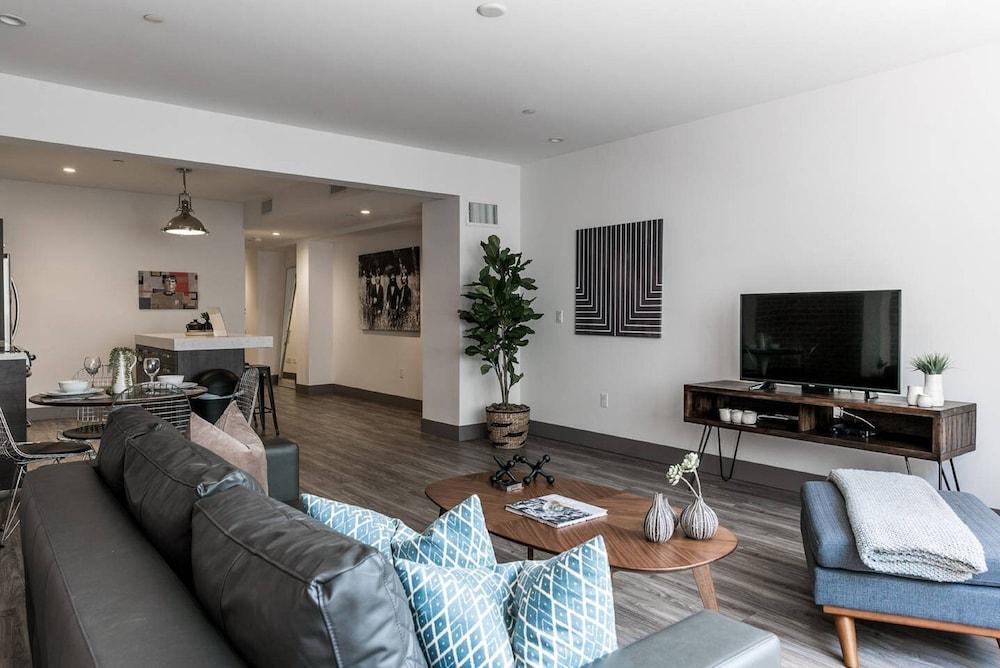 Abode Los Angeles - Downtown South Park photo 35