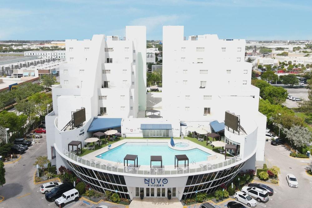 Nuvo Suites Hotel photo 1