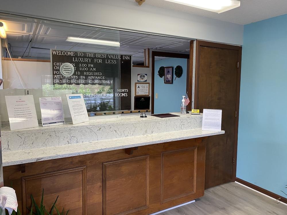 Cabarrus Inn photo 10