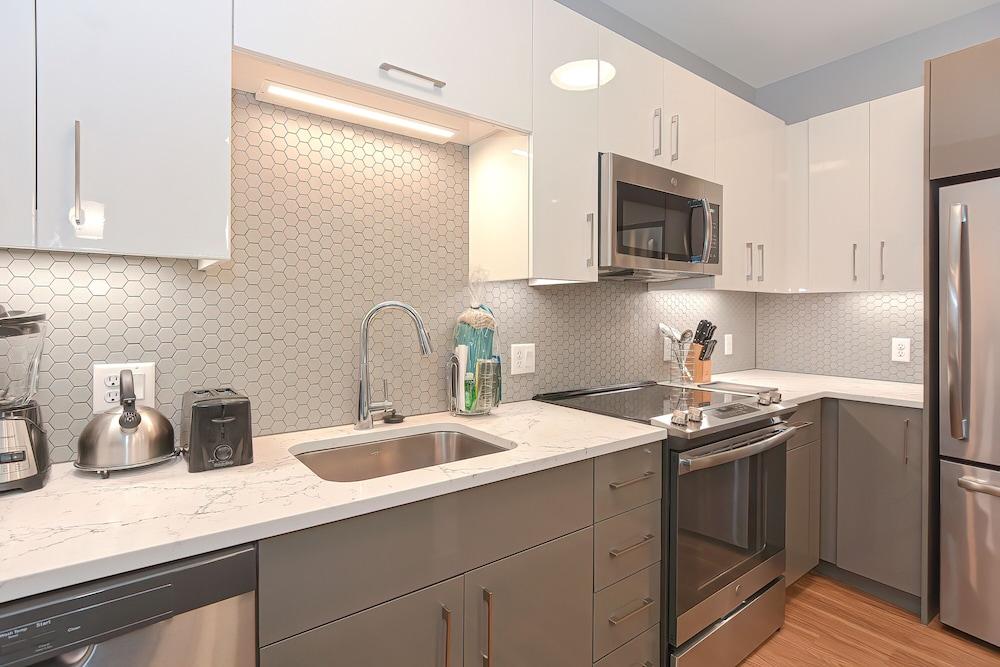Global Luxury Suites Downtown Providence photo 42