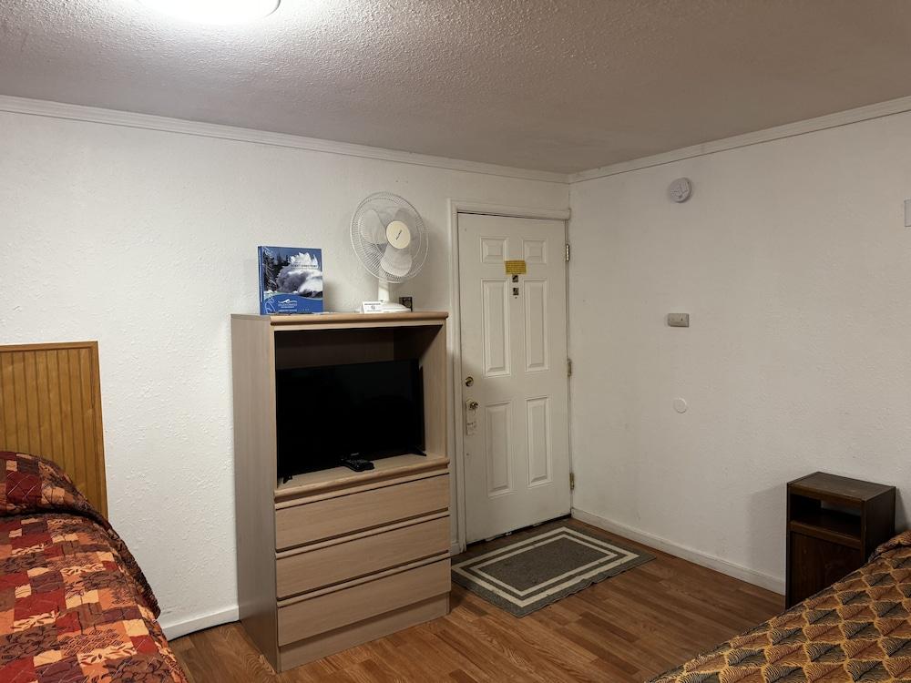 Heidis Inn Ilwaco photo 55