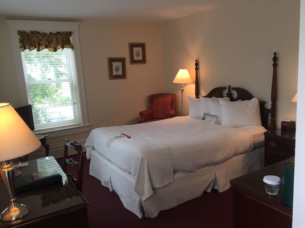 Perry Hotel photo 21